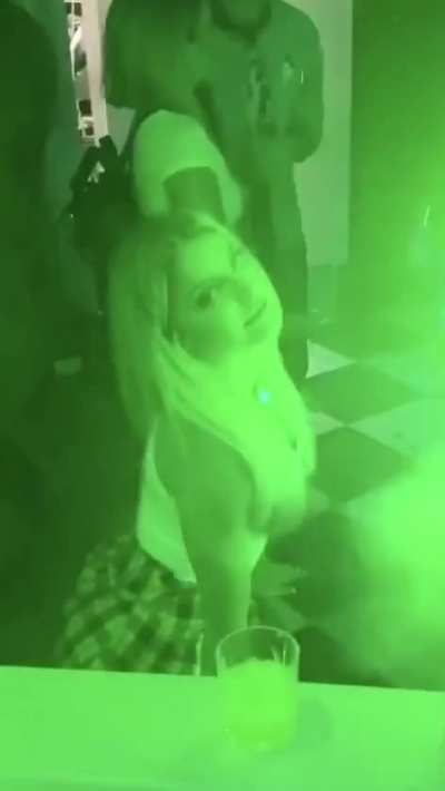 Alexa fast motion twerk 😳 😏