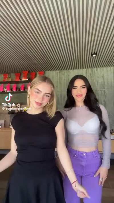 🫦