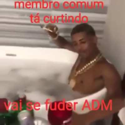come&ccedil;amo nesse sub com o cachorro loco pose mandando adm se fude tankas?