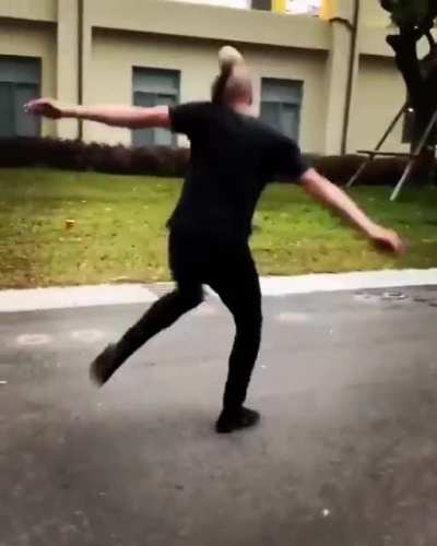 That one Zhanhu main celebrating after carpet bombing his entire team to kill the final attacker.