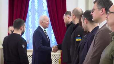 President Zelensky: "Ukraine feels the support of the United States and President Joseph Biden @potus personally in these difficult times of struggle. 🇺🇦🇺🇸"