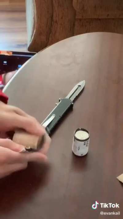 Man&rsquo;s reaction to finding a rare coin