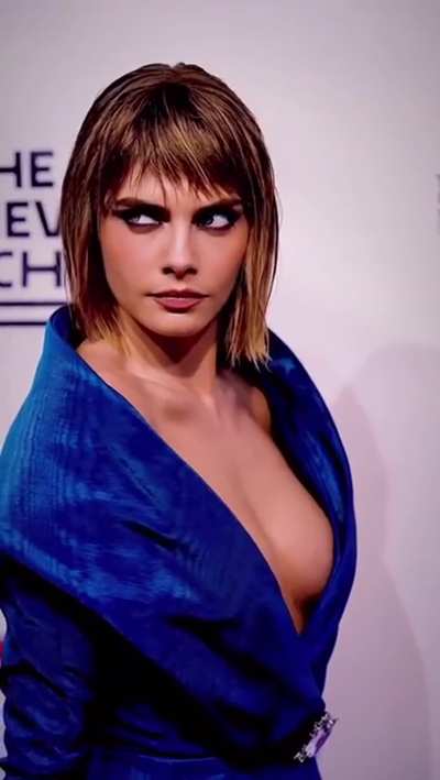 Cara Delevingne 