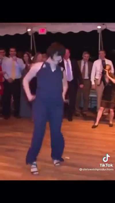 The wedding dancer (look out Elaine)