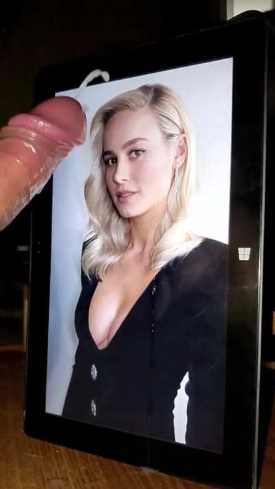 Brie Larson Hands Free Cum Tribute