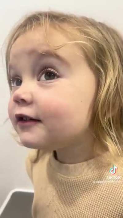 Reason #16582 why I don&rsquo;t want kids: I don&rsquo;t need an audience in the bathroom!