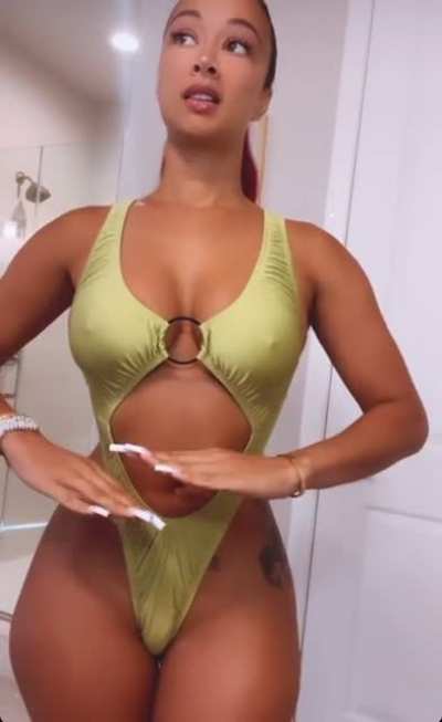 She so BAD!