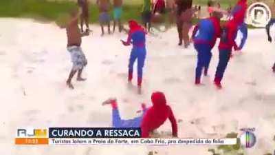 brazilian spider-men to the rescue