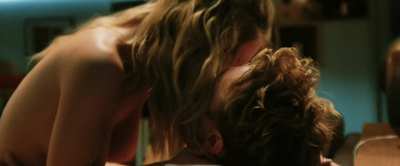Sydney Sweeney&rsquo;s epic tits in The Voyeurs