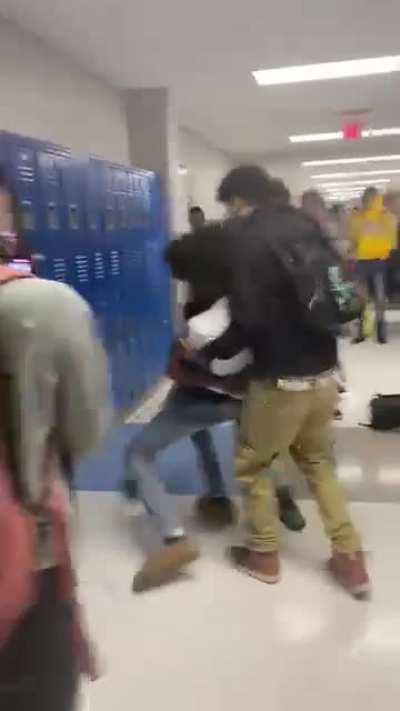 &ldquo;fight&rdquo; over a girl 🙄