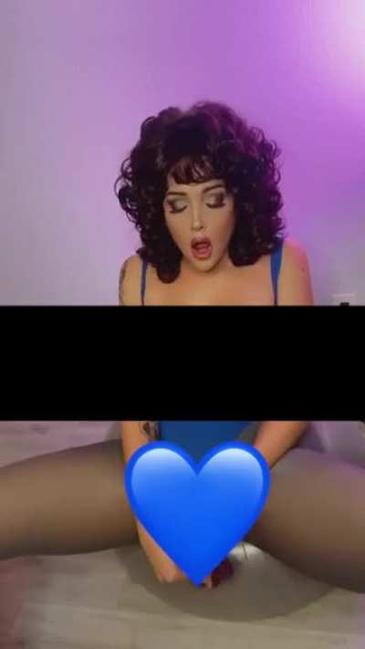 New 11 min solo play video as Lisa for OF