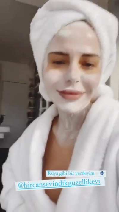 Simge Sağın