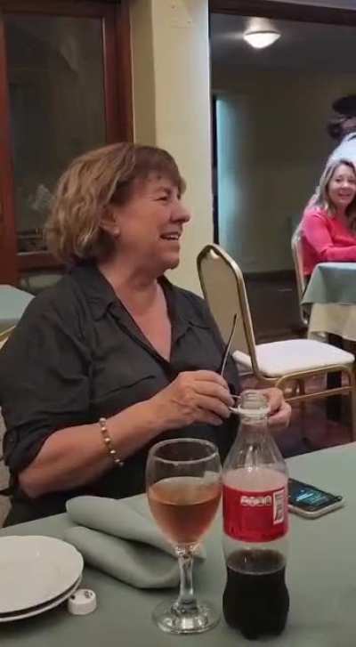 Todos tenemos una tia macrista como esta