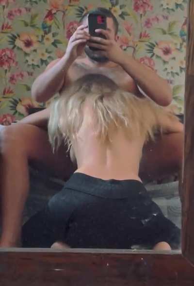 A blowjob a day keeps the side chicks away