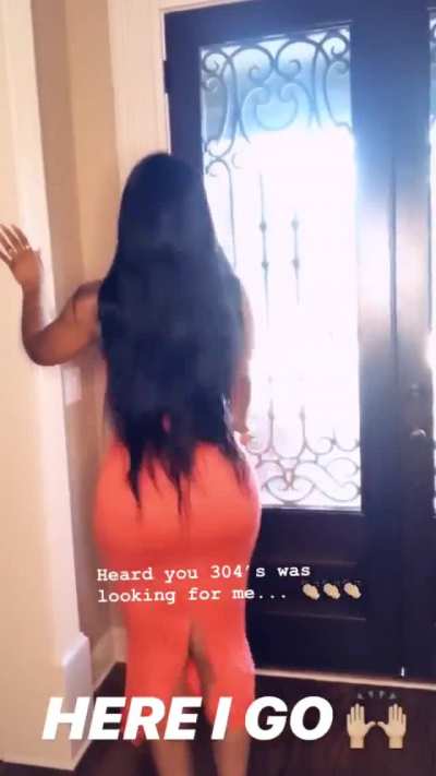 Deelishis Clapping That Fatty