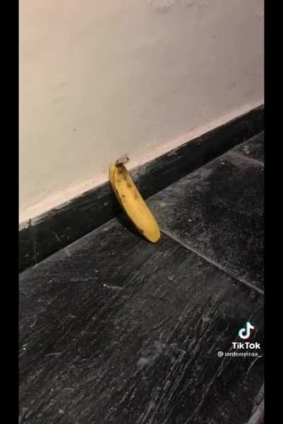 😡