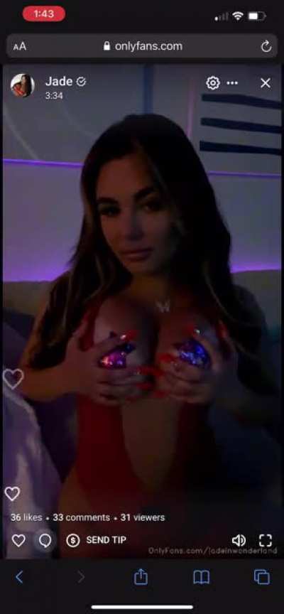 Little moment from last night’s live