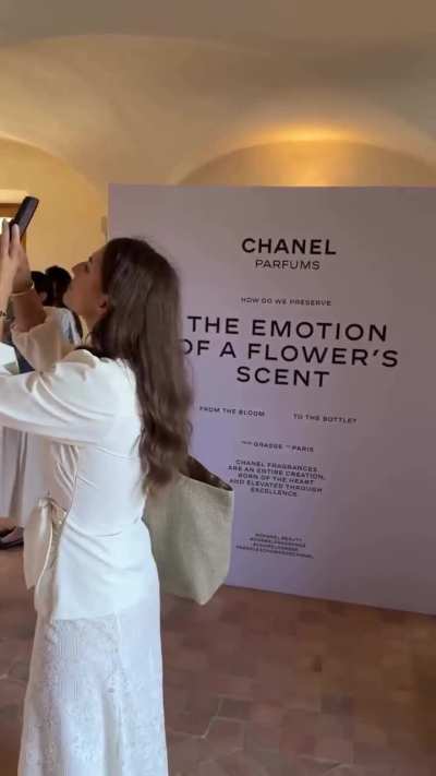 "Behind every bottle of Chanel N&deg;5 fragrance is a field like this"