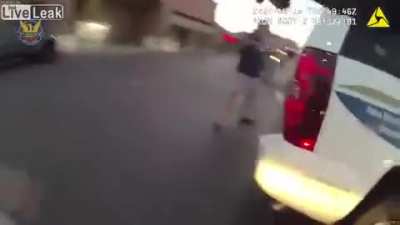 Jackass Tries Threatening a Cop With a Knife and Gets Shot