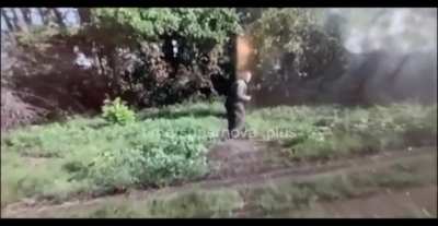 Ukranian drone doing some PsyOPs on russian soldier. 