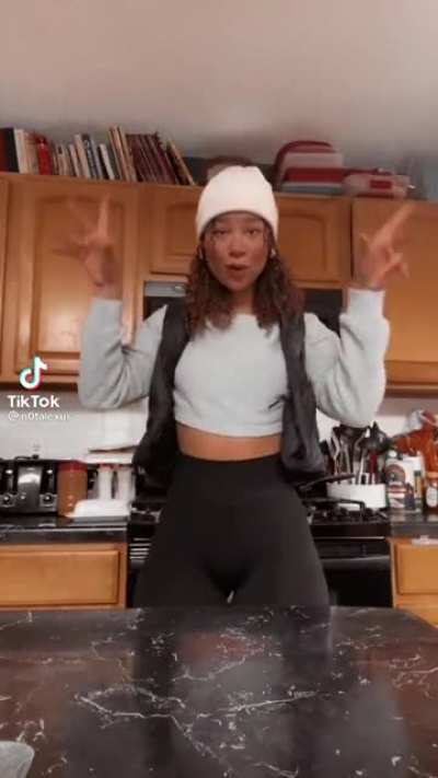 This girl&rsquo;s ass is unreal