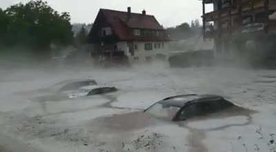 Дождик был не только в Мск
