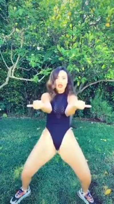 Sexy TikTok Dance
