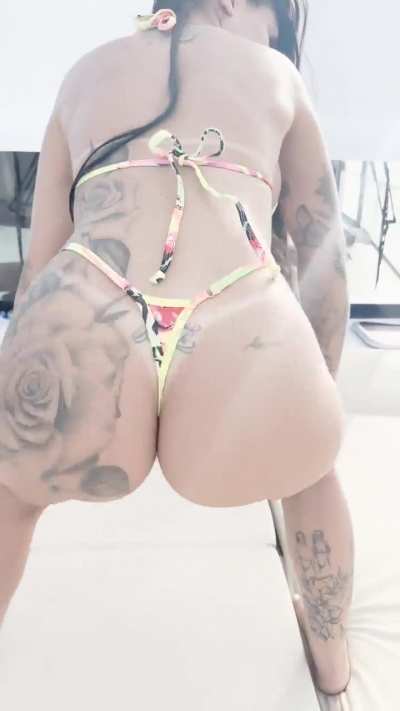 Mc Mirella 
