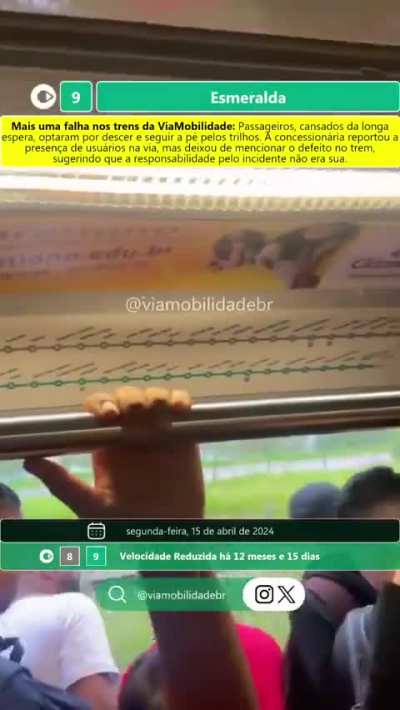 Linha 9 privatizada: passageiros cansam de esperar trem voltar a funcionar e terminam percurso a p&eacute; pelos trilhos. Cr&eacute;dito: @viamobilidadebr