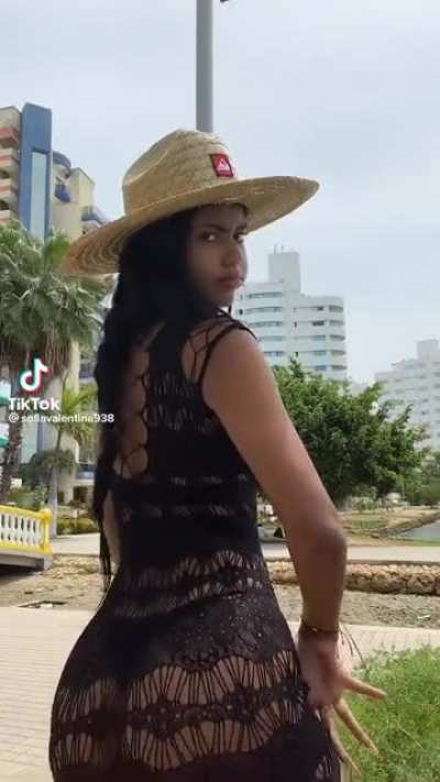 10/10 ass
