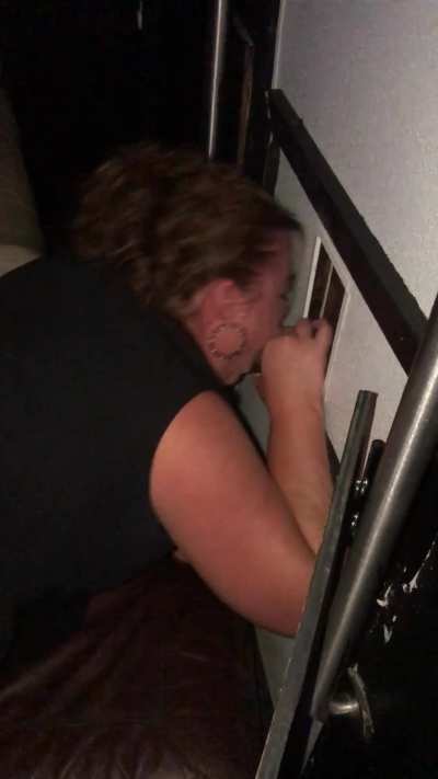 I suck, He moans, Hubby watches, Everyone wins when I’m at the Gloryhole