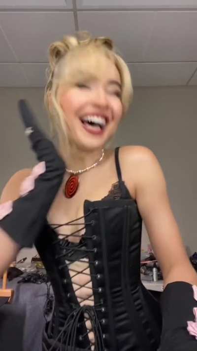 black outfit from because i liked a boy