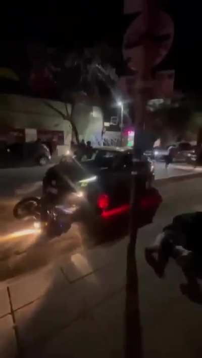 Pelea entre tacheros termina mal. Plot-twist inesperado