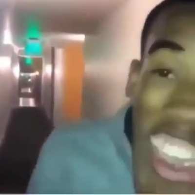 😳