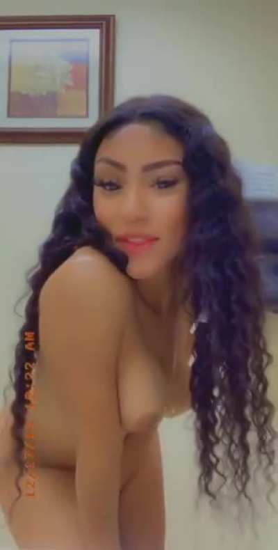 Pretty 👅
