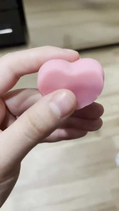 A nice Valentine&rsquo;s Day candle