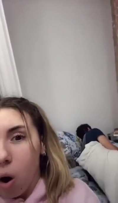 Dora wakes up her roommate