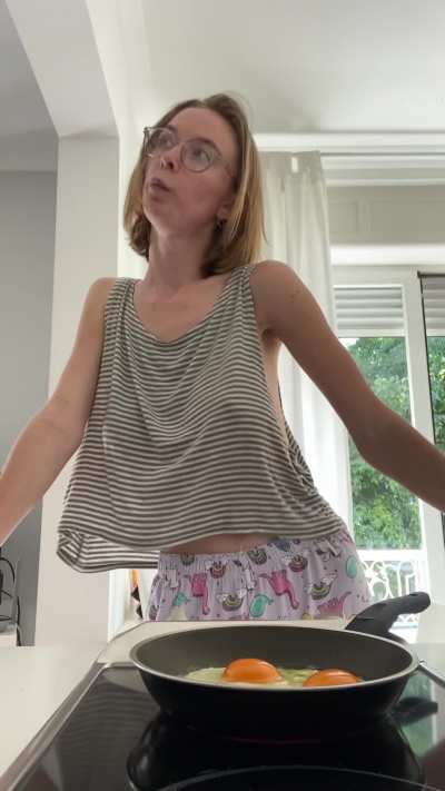 Morning jiggle😇 
