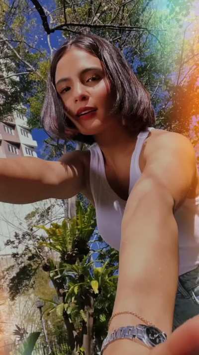Lovi Poe