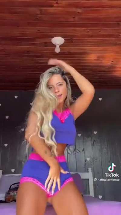 Nathalia valente gostosa