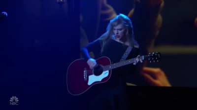 All Too Well (10 Minute Version) (Taylor's Version) - Live SNL Performance