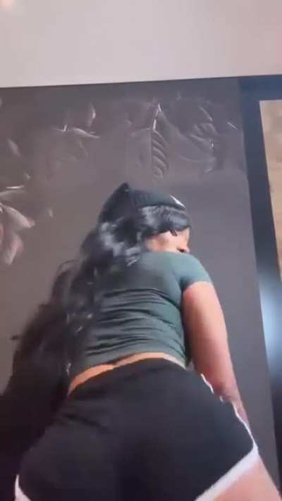 meg theestallion 😮&zwj;💨😫