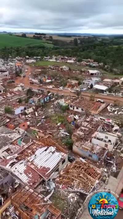Resultado da passagem de Tornado em Rio Bonito do Igua&ccedil;u no interior do Paran&aacute;