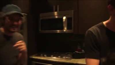 H3H3 and idubbbz cut butter with a hot knife