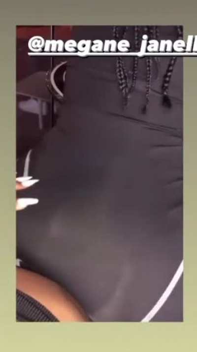 🤩