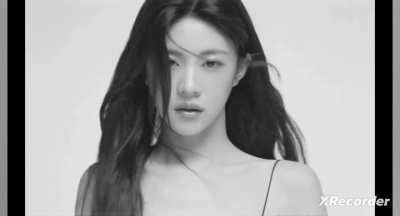 Go Youn-jung 