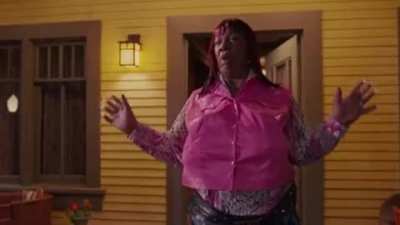 2007 Comedy Norbit syncs up with Pink Floyd's Darkside Of the Moon - The Darkslide of Norbit. The pimps show up when money plays, Wong gets angry during great gig. Legit perfect.