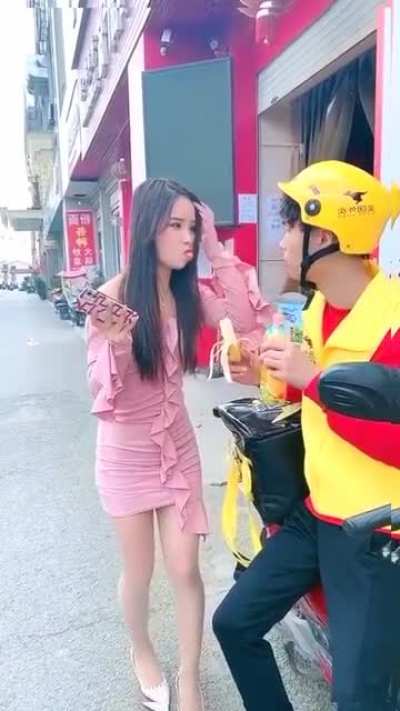 Did she just eat my banana ?
