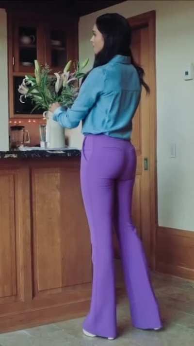 Deepika Padukone&rsquo;s ASS is the face of the soul of SEX 🍑 Sssssssshhhhhhhh Holy FUCK 🍑👅🍌✊🏻💦 Such Voluptuous Plump Spongy Fluffy Peachy BANGABLE ASS has got my SUPER Exotic Bae Deepika