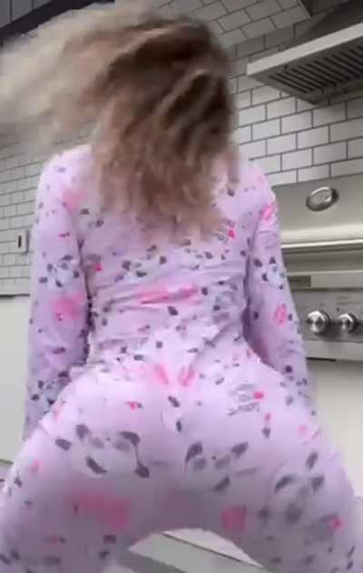 Do you love my new pijamas?